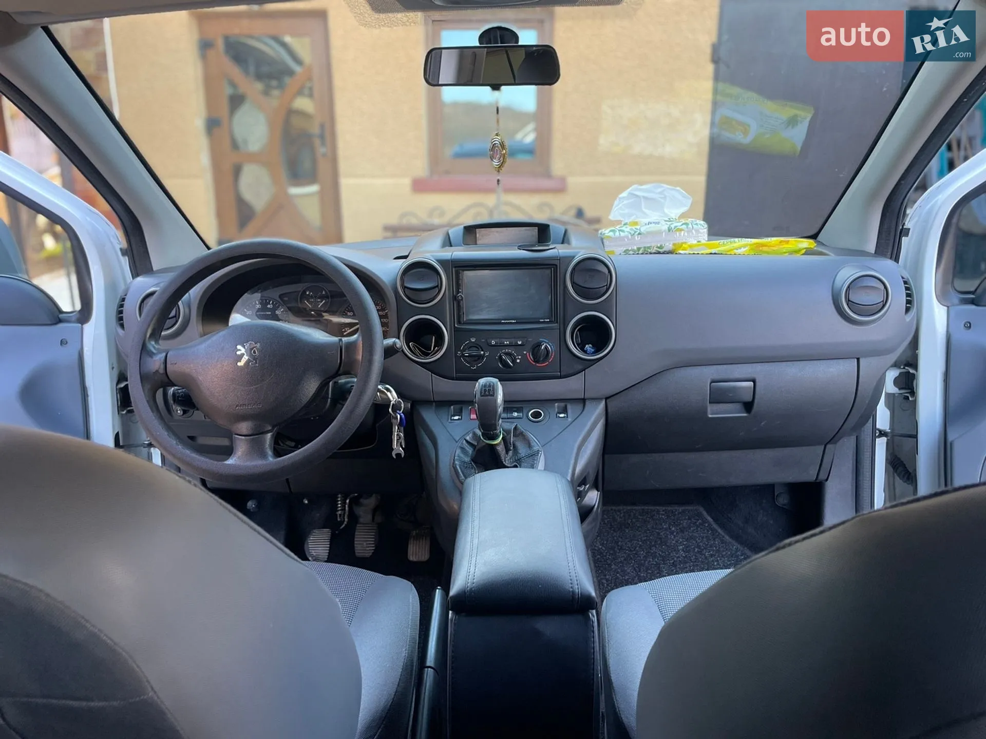 2010 Peugeot Partner - мініатюра 7