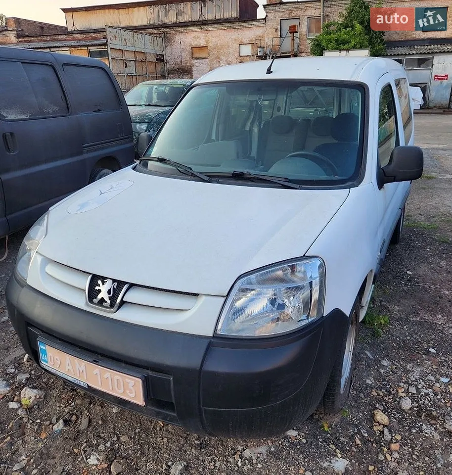 2011 Peugeot Partner - мініатюра 36