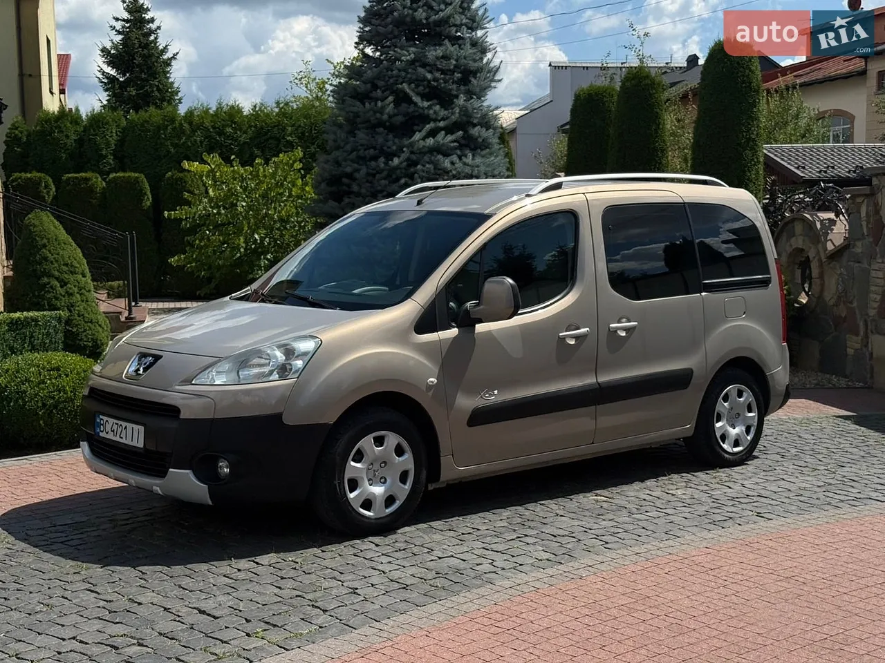 2011 Peugeot Partner - мініатюра 8