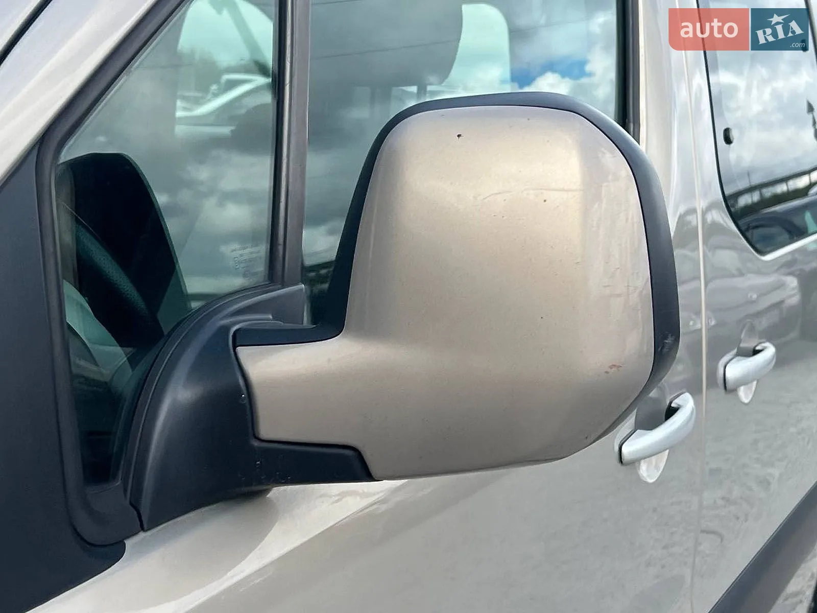 2012 Peugeot Partner - мініатюра 15