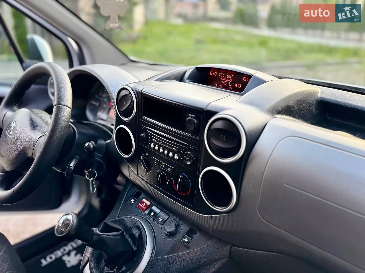 2018 Peugeot Partner - мініатюра 24