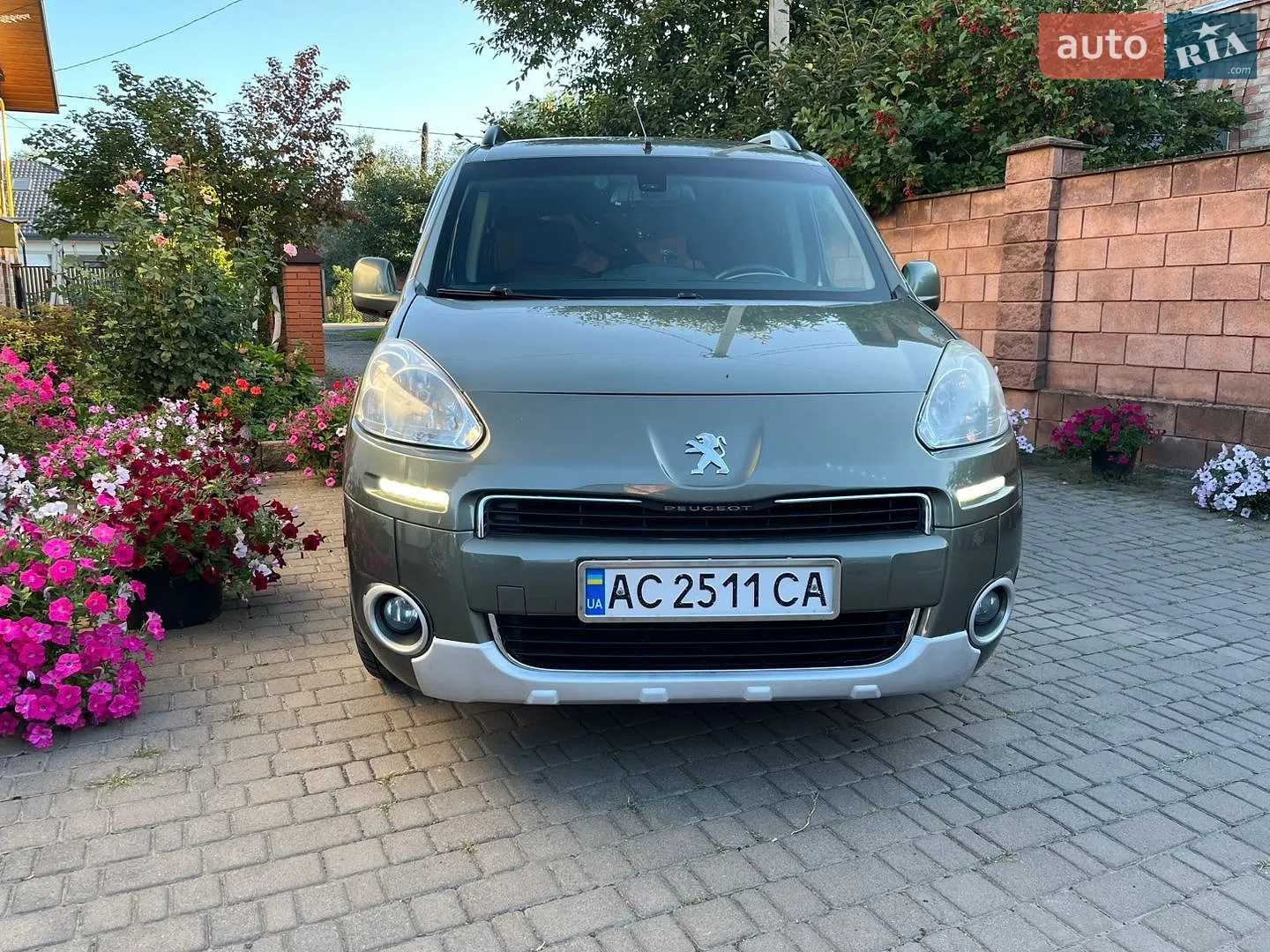 2012 Peugeot Partner - мініатюра 2