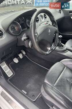 Купе Peugeot RCZ 2012 в 