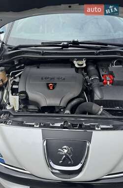 Купе Peugeot RCZ 2012 в 