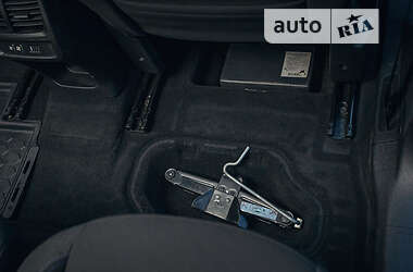 Минивэн Peugeot Rifter 2018 в 