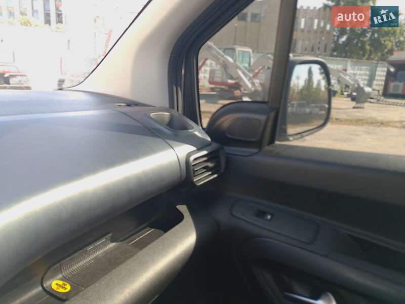 Минивэн Peugeot Rifter 2020 в Киеве