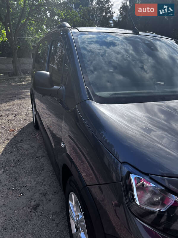Минивэн Peugeot Rifter 2019 в Киеве