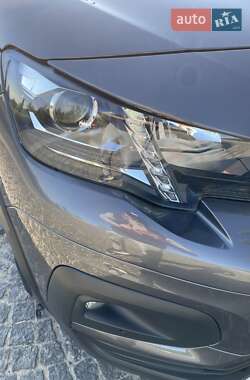 Минивэн Peugeot Rifter 2019 в 