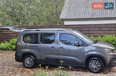 Минивэн Peugeot Rifter 2020 в 