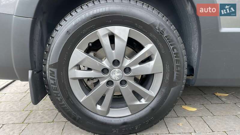 Минивэн Peugeot Rifter 2023 в Ивано-Франковске фото 24 Минивэн Peugeot Rifter 2023 в Ивано-Франковске