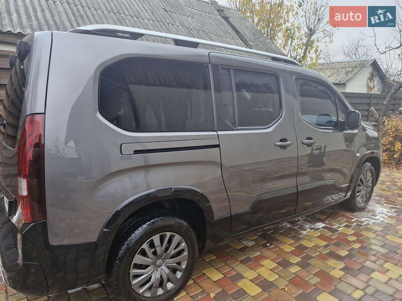 Мінівен Peugeot Rifter 2020 в Києві фото 28 Мінівен Peugeot Rifter 2020 в Києві