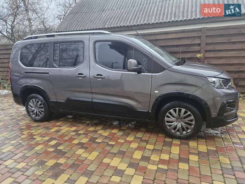 Мінівен Peugeot Rifter 2020 в Києві фото 39 Мінівен Peugeot Rifter 2020 в Києві