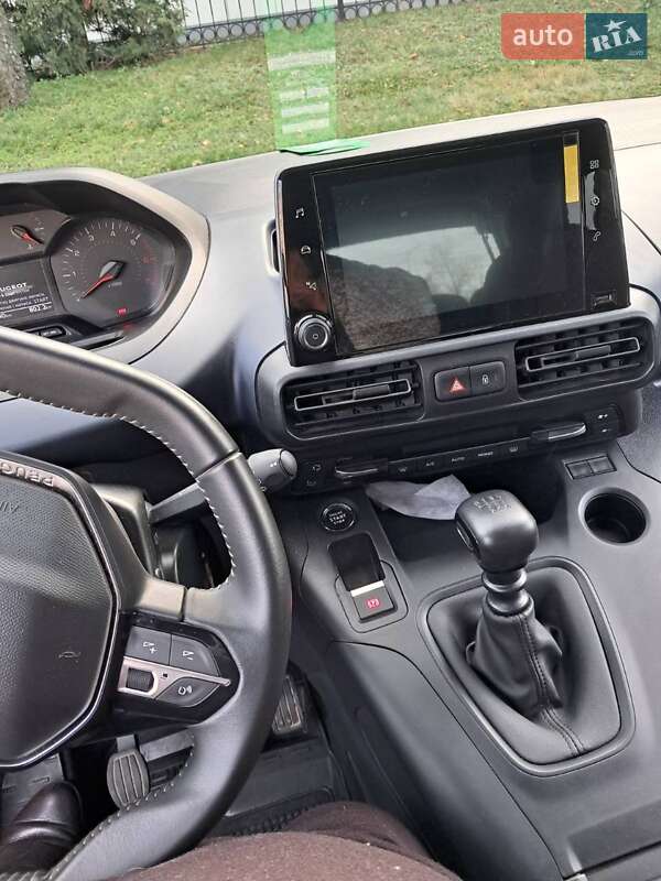 Мінівен Peugeot Rifter 2024 в Києві