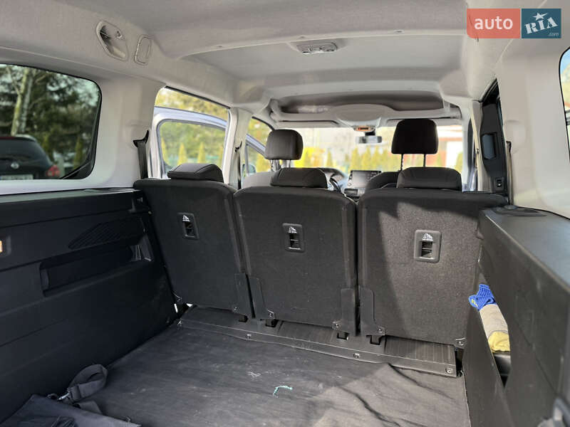 Минивэн Peugeot Rifter 2023 в Львове