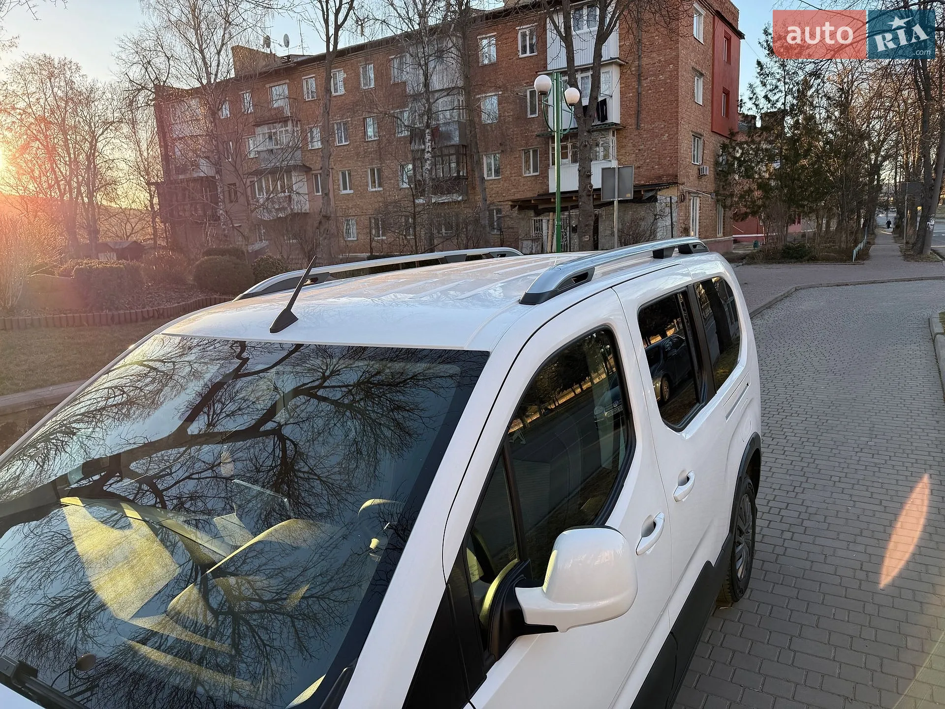 2019 Peugeot Rifter - мініатюра 10