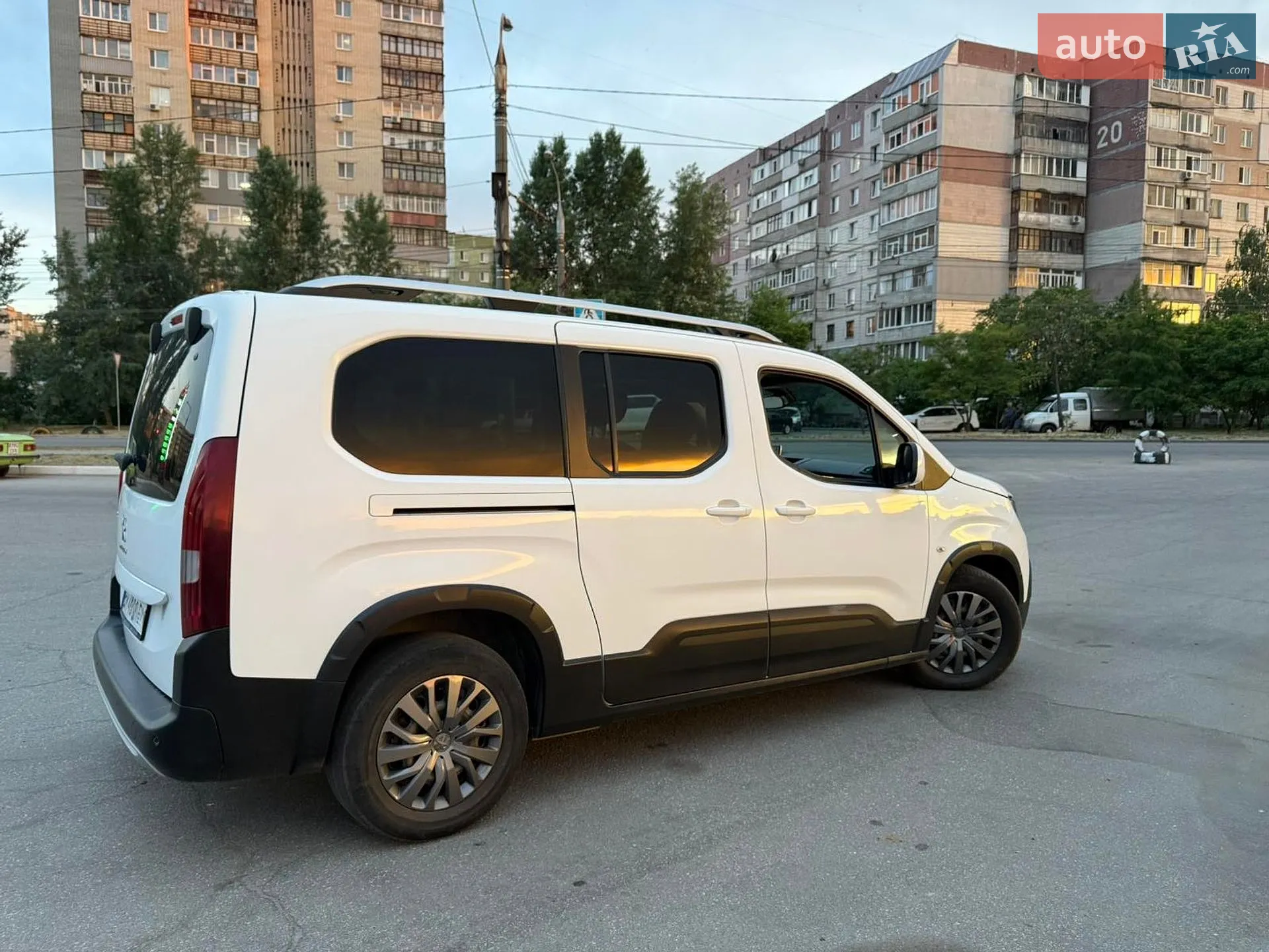 2019 Peugeot Rifter - мініатюра 5