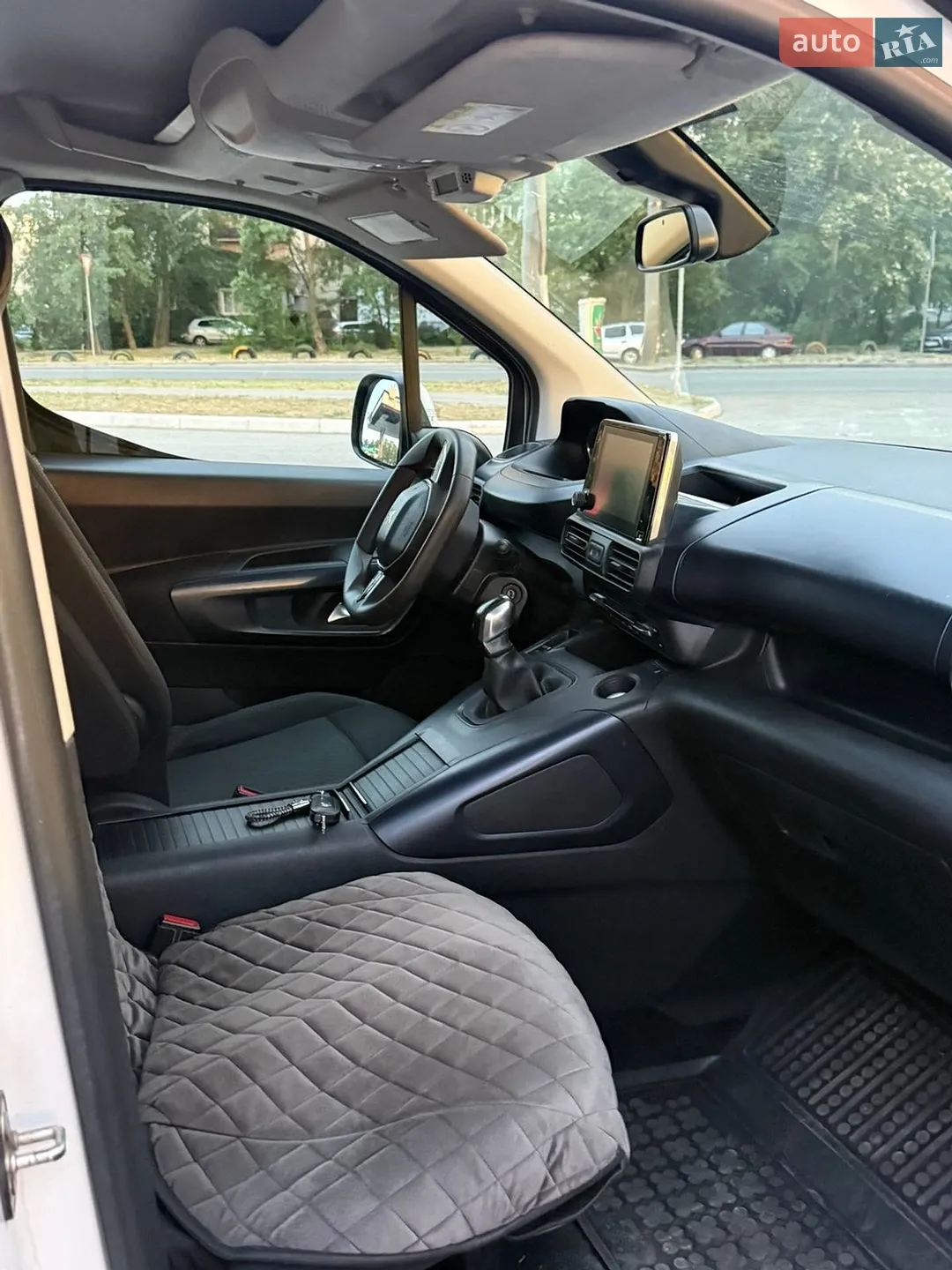 2019 Peugeot Rifter - мініатюра 21