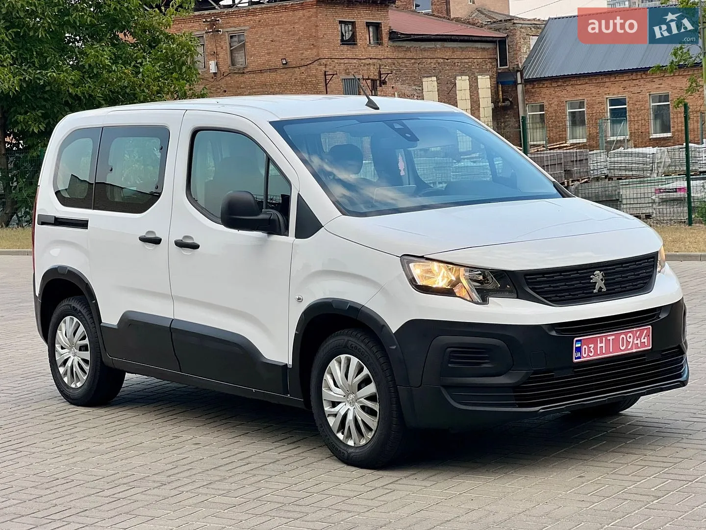 2020 Peugeot Rifter - мініатюра 9