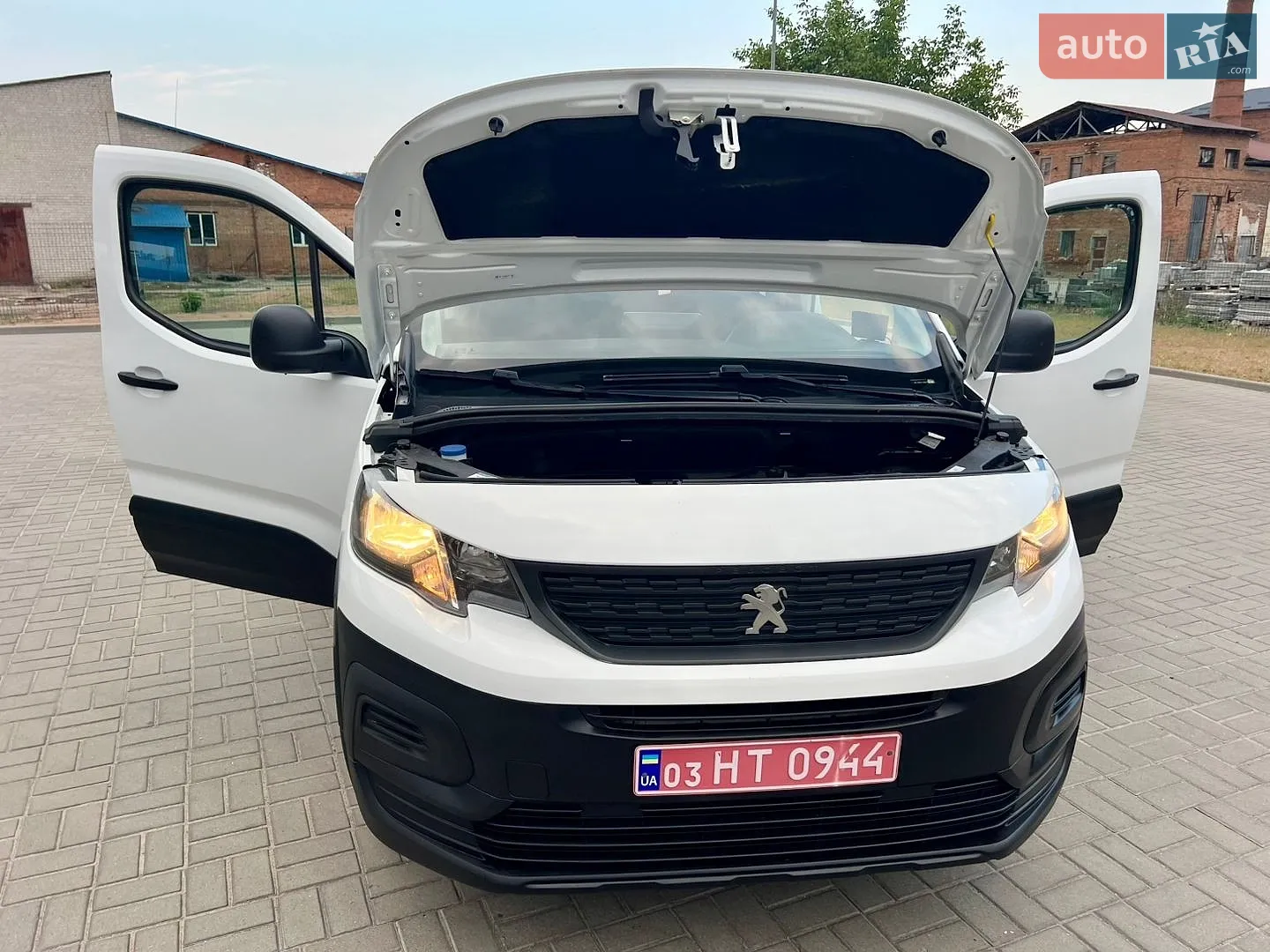 2020 Peugeot Rifter - мініатюра 41
