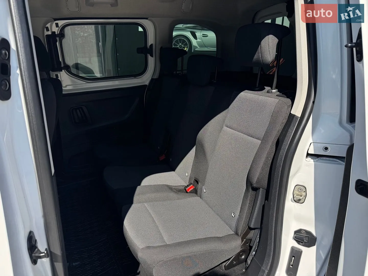 2019 Peugeot Rifter - мініатюра 25
