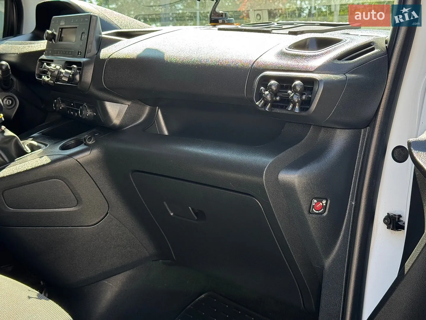 2019 Peugeot Rifter - мініатюра 33