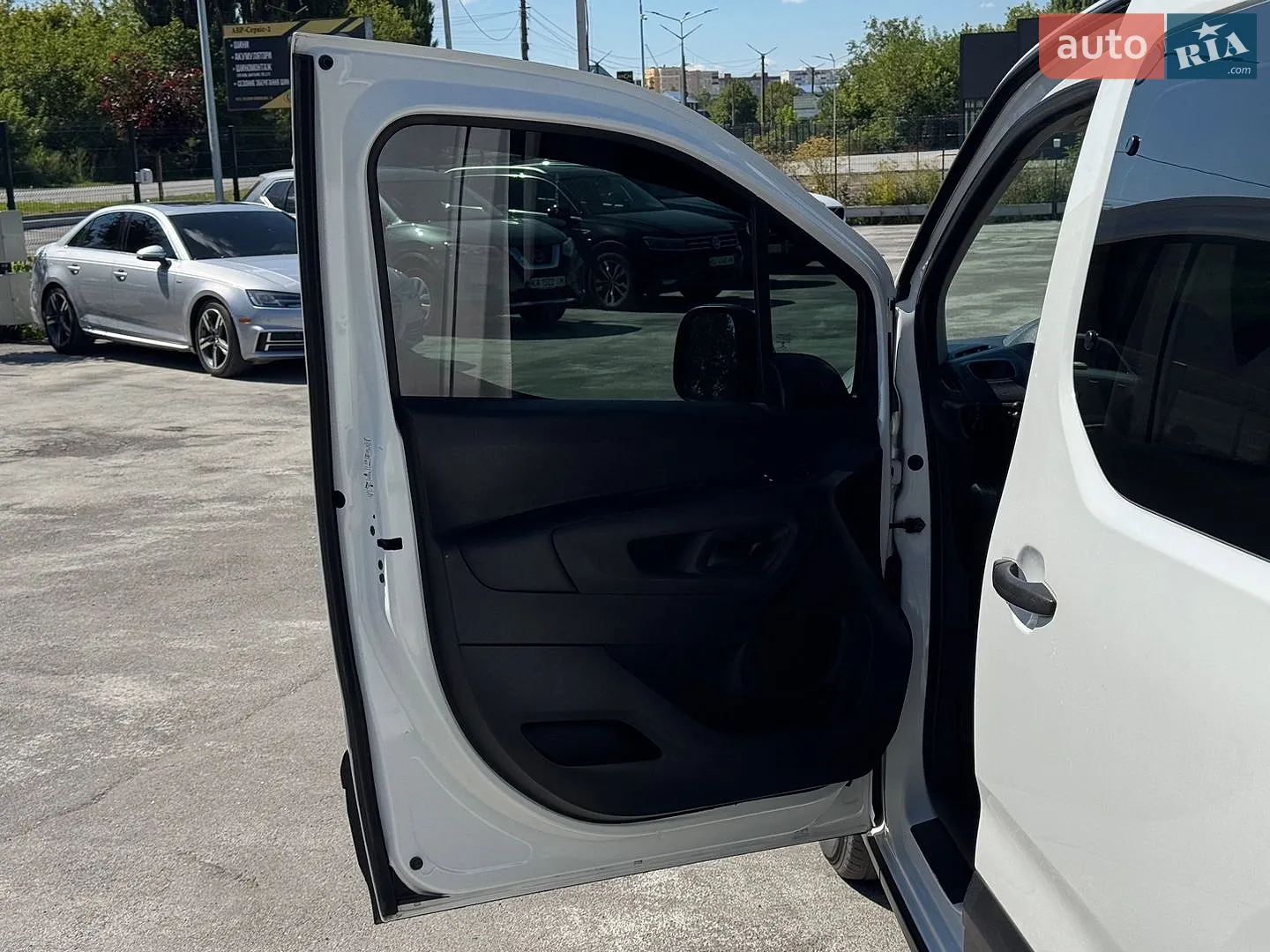 2019 Peugeot Rifter - мініатюра 36