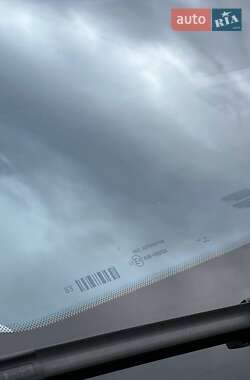 Минивэн Peugeot Traveller 2018 в 