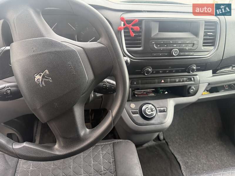 Минивэн Peugeot Traveller 2017 в Киеве