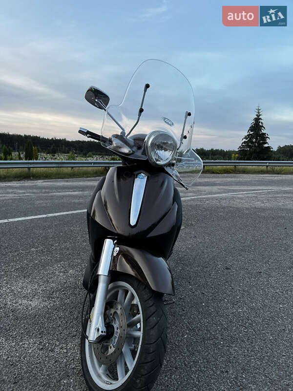 Макси-скутер Piaggio Beverly 500 2005 в Ковеле