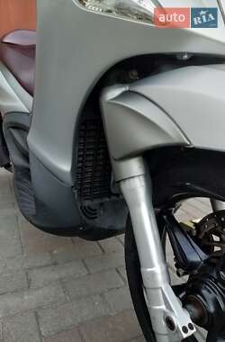 Макси-скутер Piaggio Beverly 2012 в Полтаве