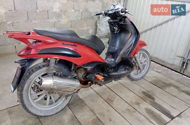 Мопеды Piaggio Beverly 2002 в 