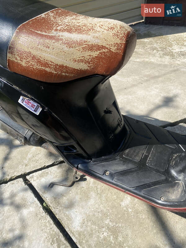 Скутер Piaggio Gilera 2000 в Иршаве