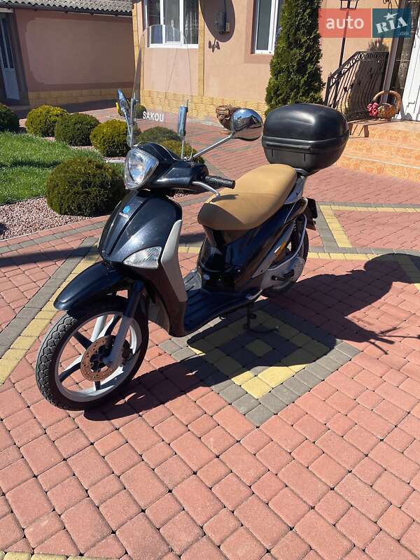 Скутер Piaggio Liberty 2007 в Новоселице