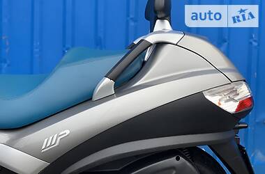 Макси-скутер Piaggio MP3 2014 в 