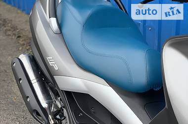 Макси-скутер Piaggio MP3 2014 в 