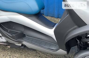 Макси-скутер Piaggio MP3 2014 в 