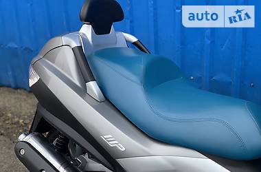 Макси-скутер Piaggio MP3 2014 в 