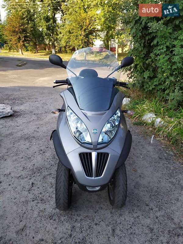 Макси-скутер Piaggio MP3 2011 в Белой Церкви фото 2 Макси-скутер Piaggio MP3 2011 в Белой Церкви