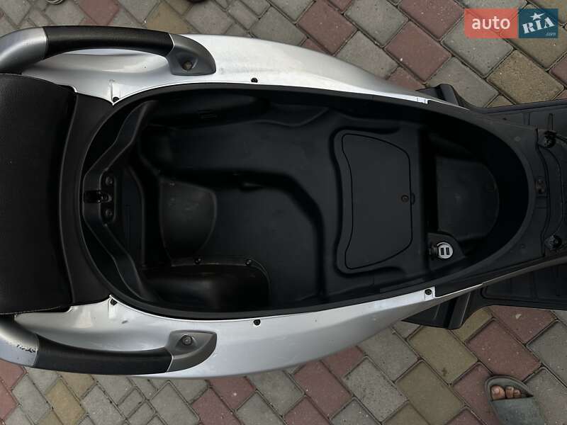 Макси-скутер Piaggio MP3 2008 в Самборе