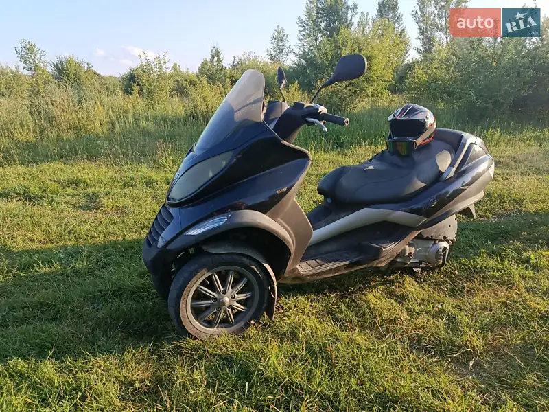 Piaggio MP3 2002