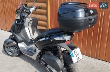 Трицикл Piaggio MP3 2011 в Ивано-Франковске