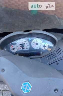 Макси-скутер Piaggio X8 2005 в 