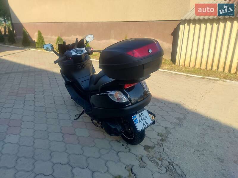 Макси-скутер Piaggio X9 2004 в Ужгороде