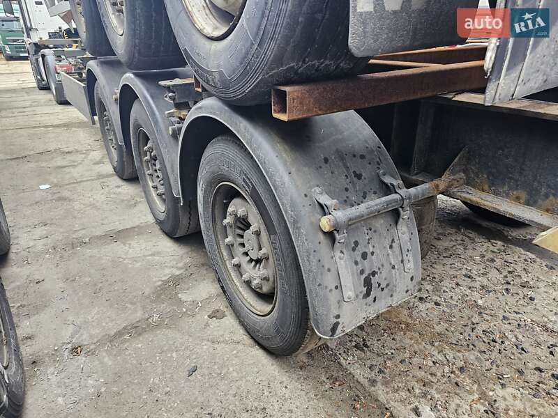 Контейнеровоз полуприцеп Platal JSP 2005 в Одессе