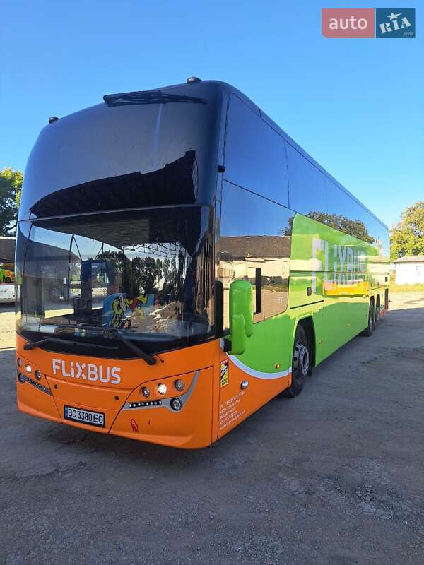 Plaxton Elite 2015
