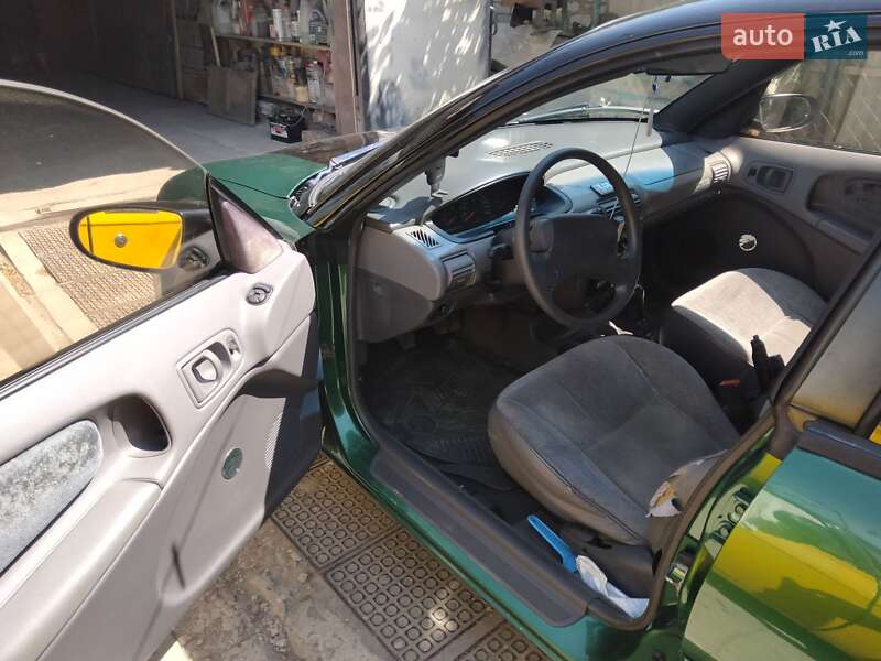 Седан Plymouth Neon 1995 в Харкові фото 4 Седан Plymouth Neon 1995 в Харкові