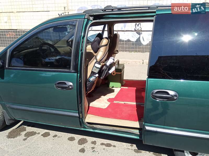 Мінівен Plymouth Voyager 1997 в Кривому Розі