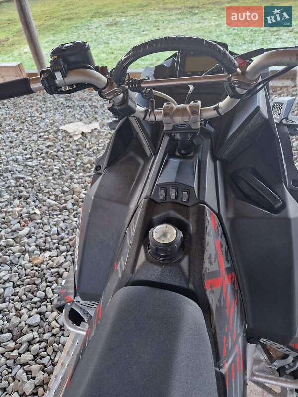 Горные снегоходы Polaris RMK 2017 в Тячеве фото 18 Горные снегоходы Polaris RMK 2017 в Тячеве