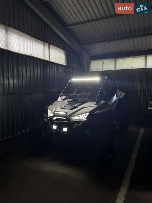 Мотовсюдиход Polaris RZR 2020 в 