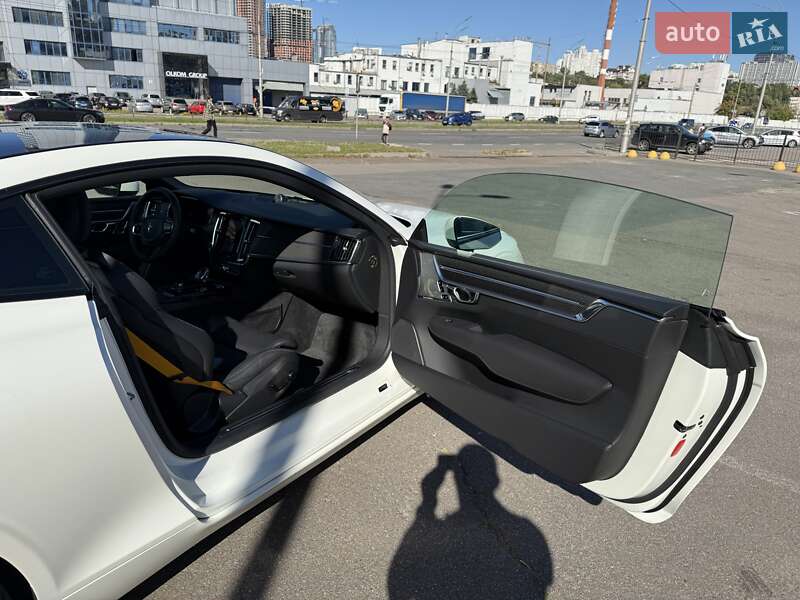 Купе Polestar 1 2020 в Киеве